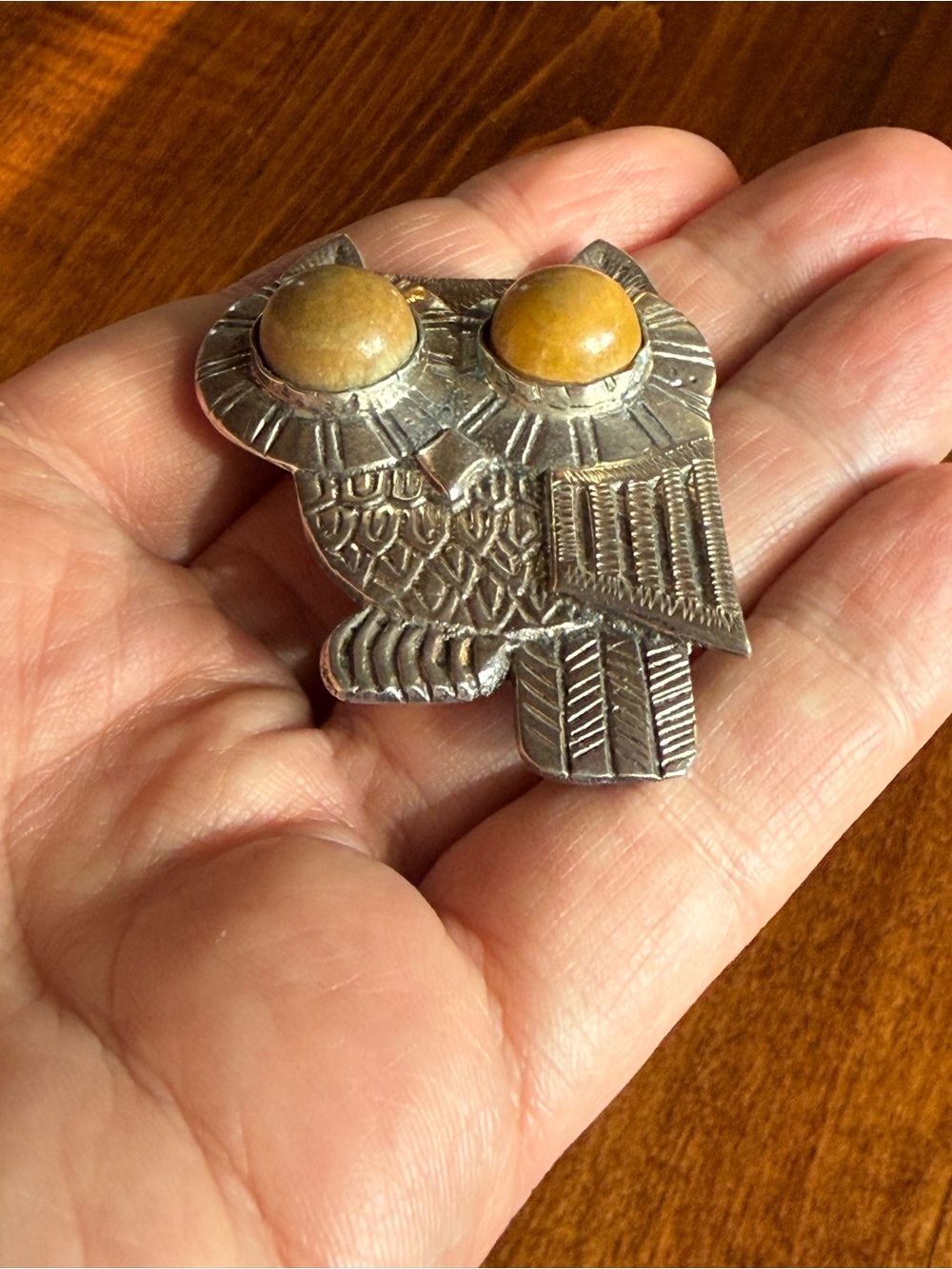 Large Mexican Owl Brooch Pin - Picture 4 of 7